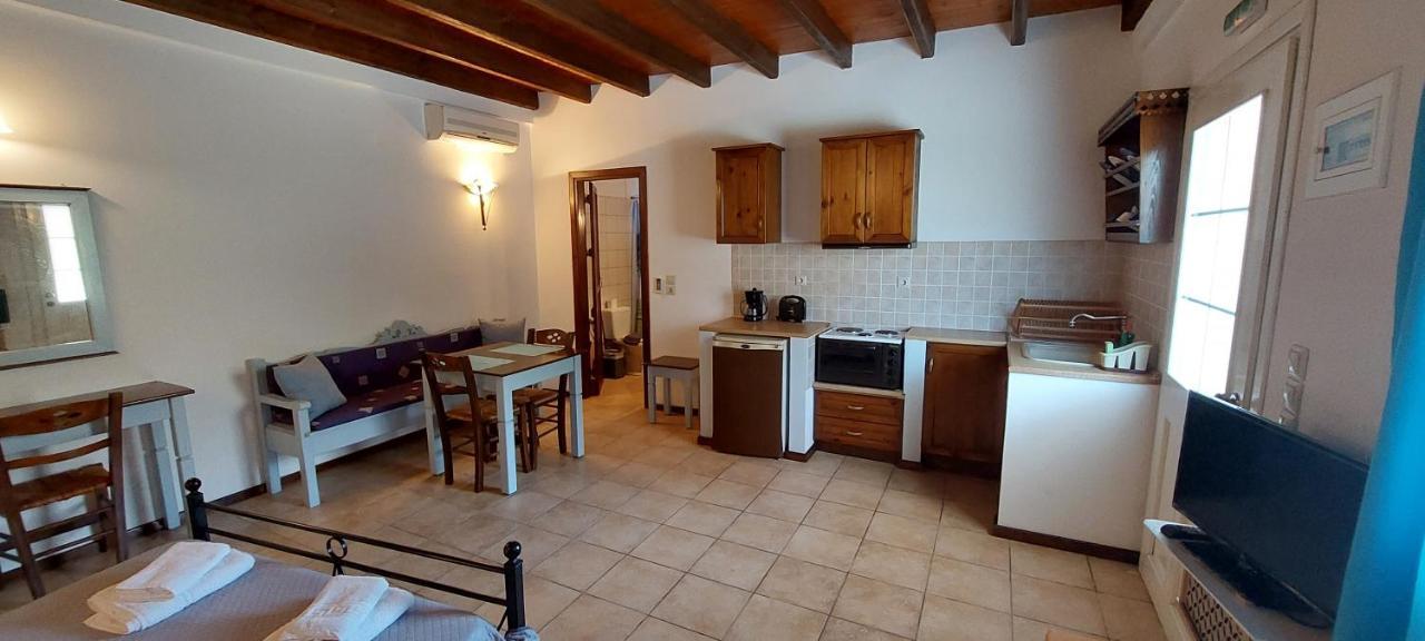 Apartmán Ο Μπαξεσ Livadi  Exteriér fotografie
