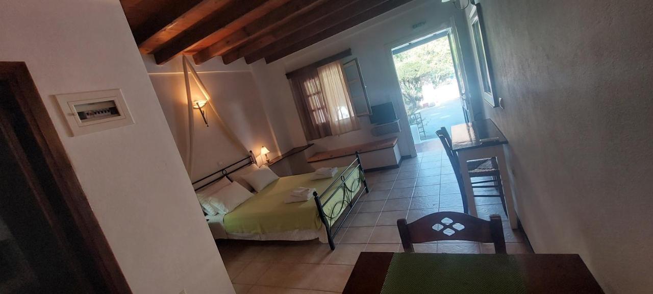 Apartmán Ο Μπαξεσ Livadi  Exteriér fotografie